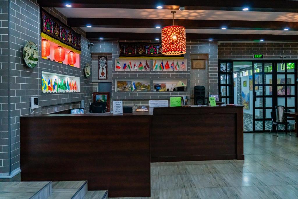 Gallery Hotel and Hostel