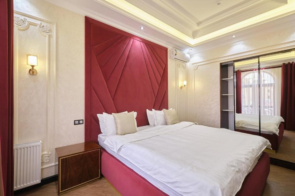 East Star Hotel