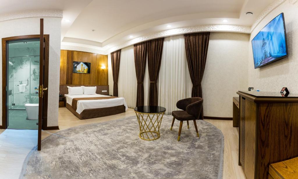Paradise Plaza Luxury Hotel