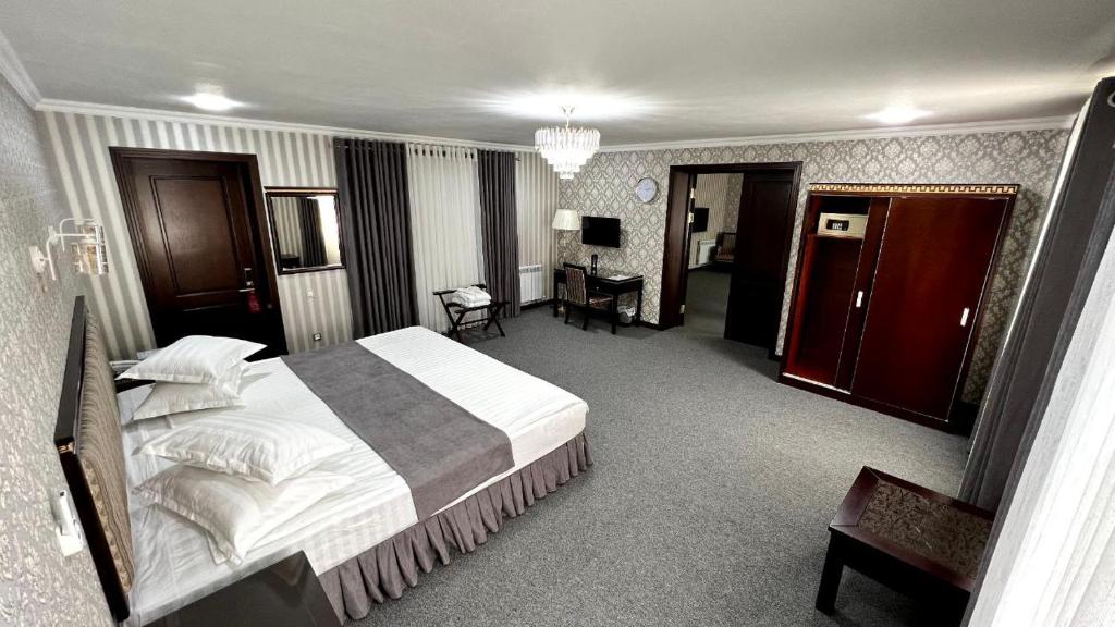 Za'faron Hotel Jizzakh