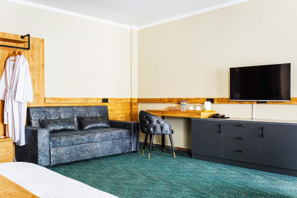 Hotel River Inn