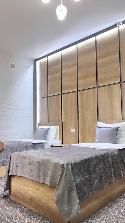 Отель Orient Inn