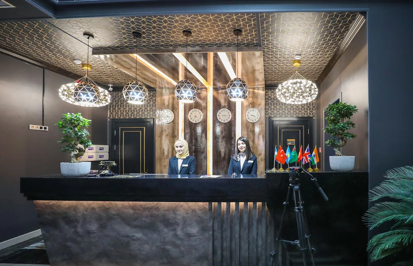 Tinchlik Plaza Hotel