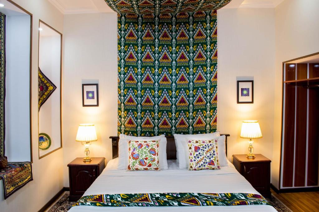 Jahongir Hotel