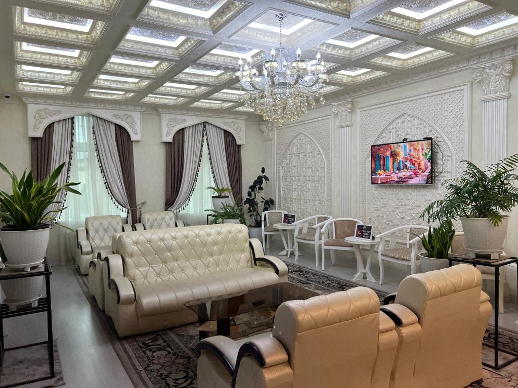 Ideal Hotel