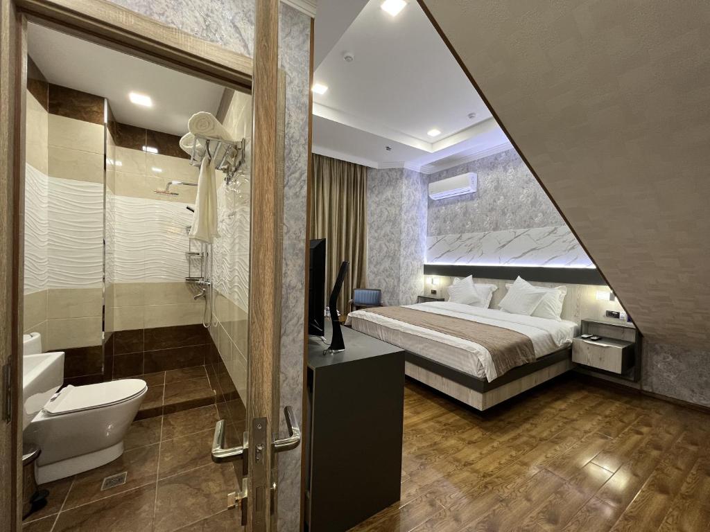 Hotel Ada
