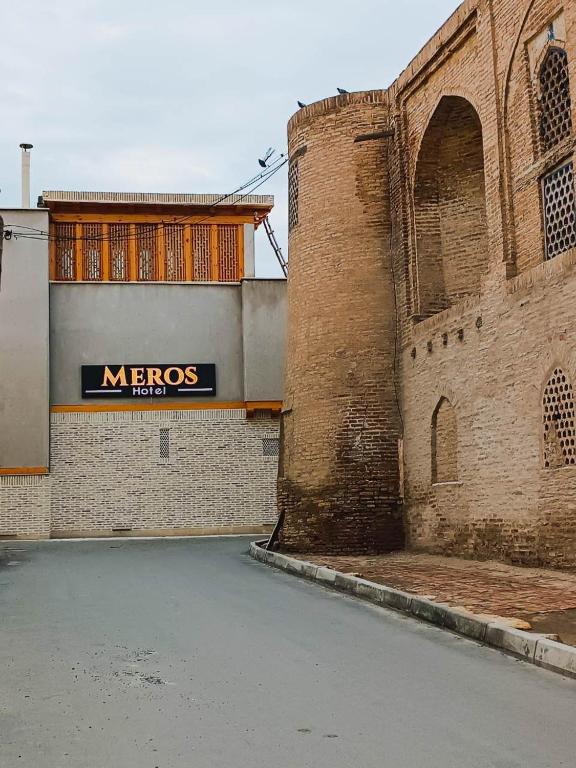 Meros Hotel