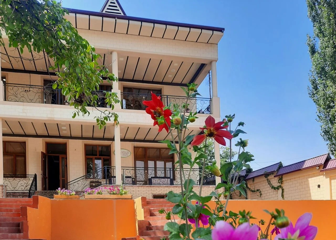 Зона отдых APACHI в горах ЧИМГАН