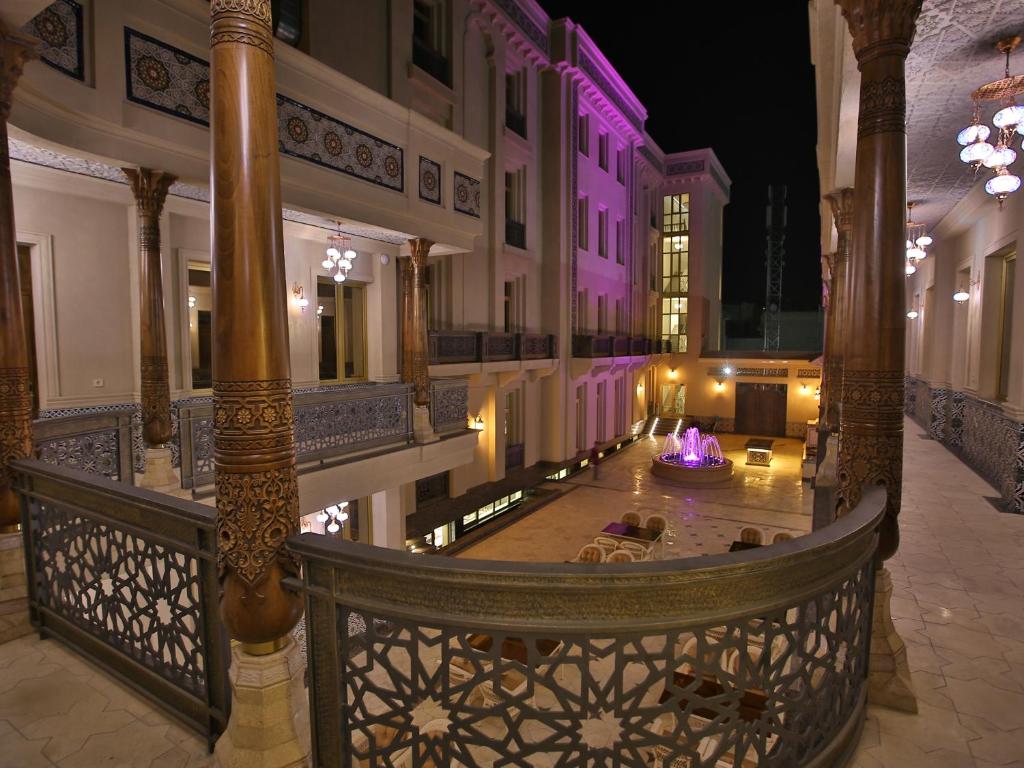 Paradise Plaza Luxury Hotel