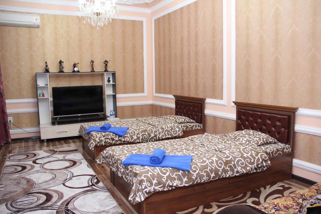 Chinara Guest House