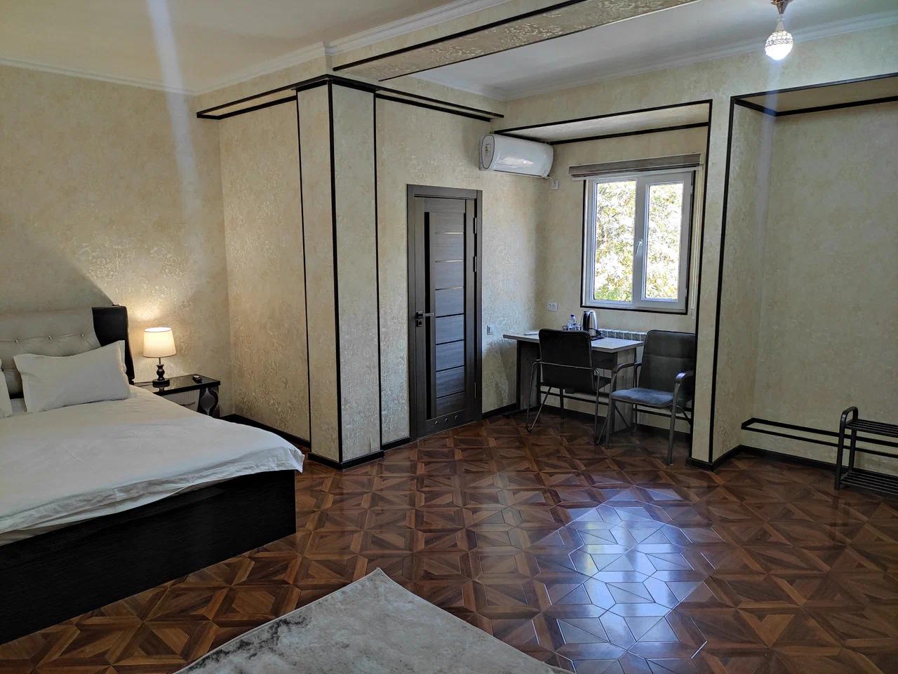 Yantai Hotel