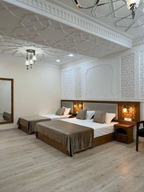 Emerald Hotel
