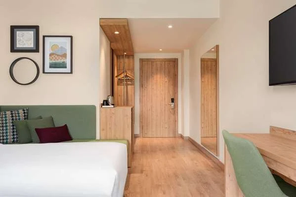 Wyndham Garden Zomin