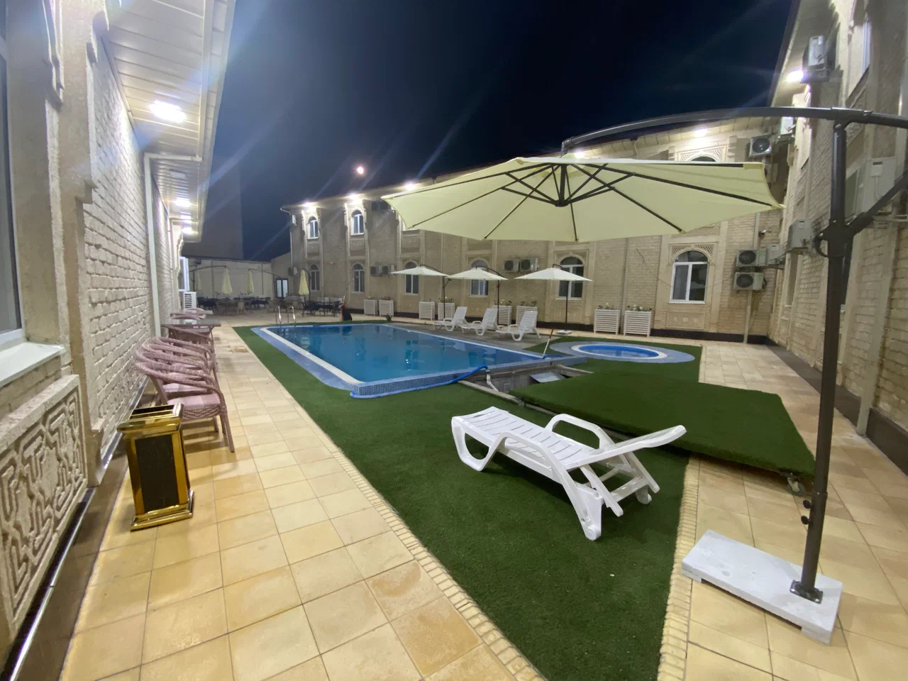 Kesh Hotel