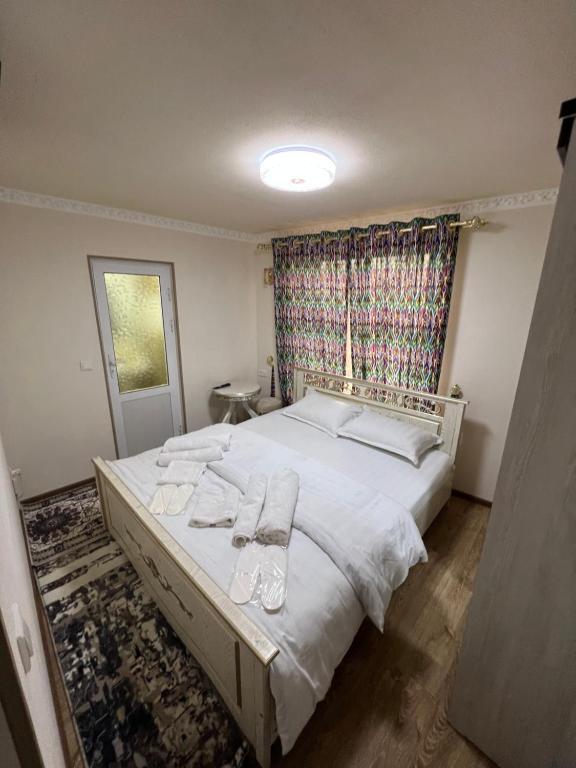 Qozi Hotel