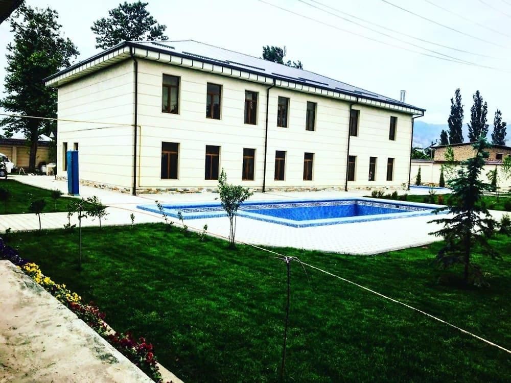 NUR Hotel & Resort