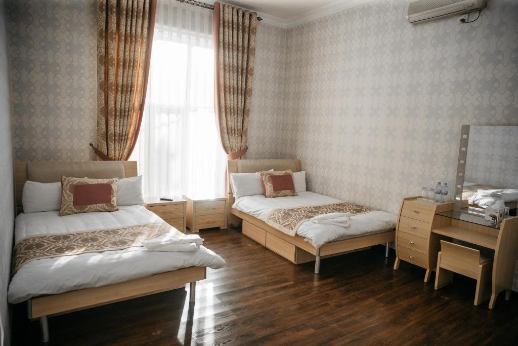 Shahlo Hotel