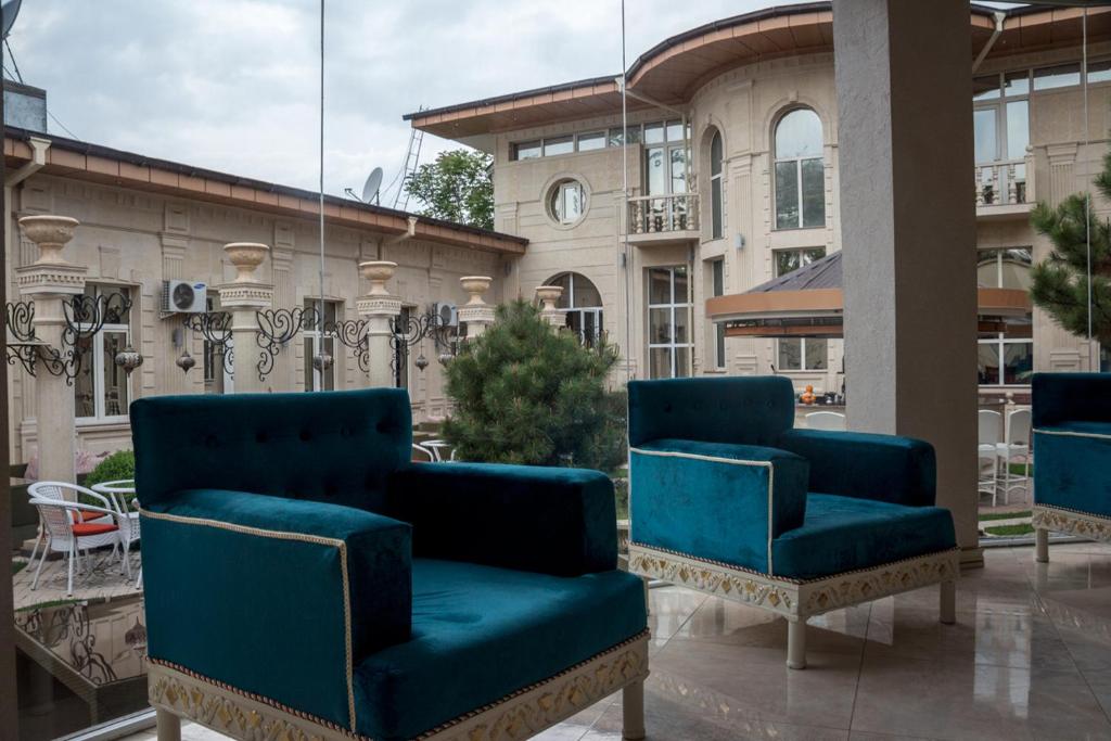 Shahlo Hotel