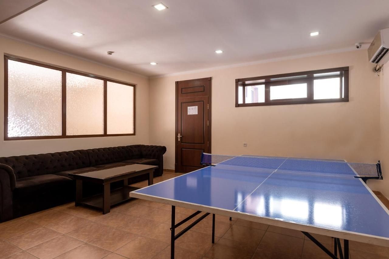 Hostel Makon