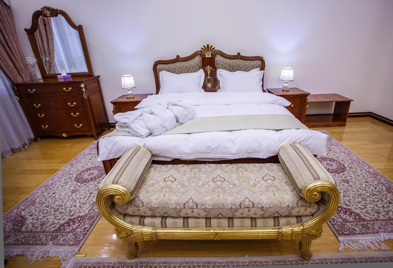Izumrud Hotel