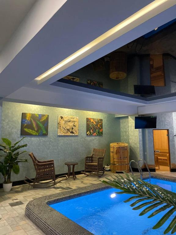 Life Hotel