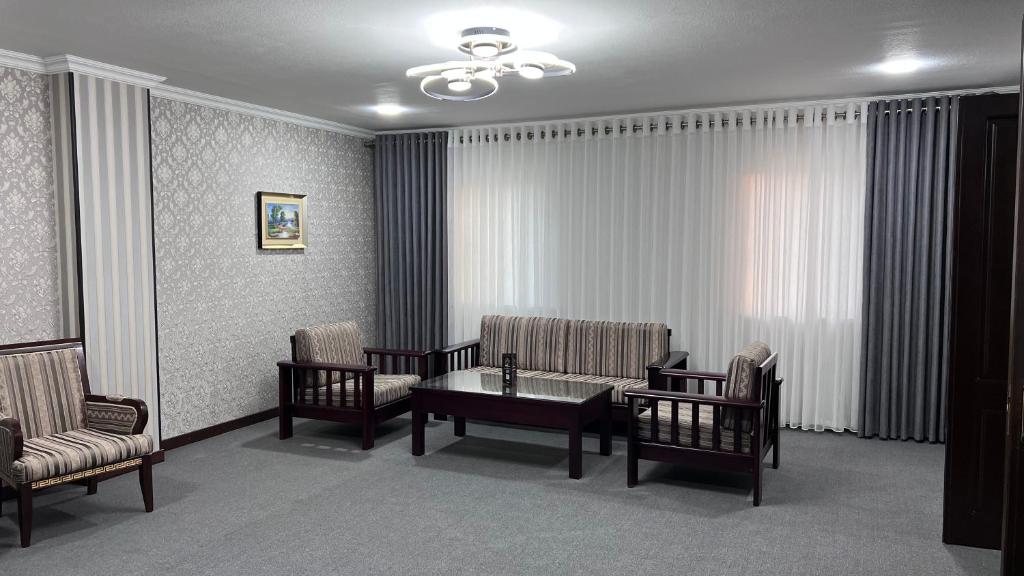 Za'faron Hotel Jizzakh