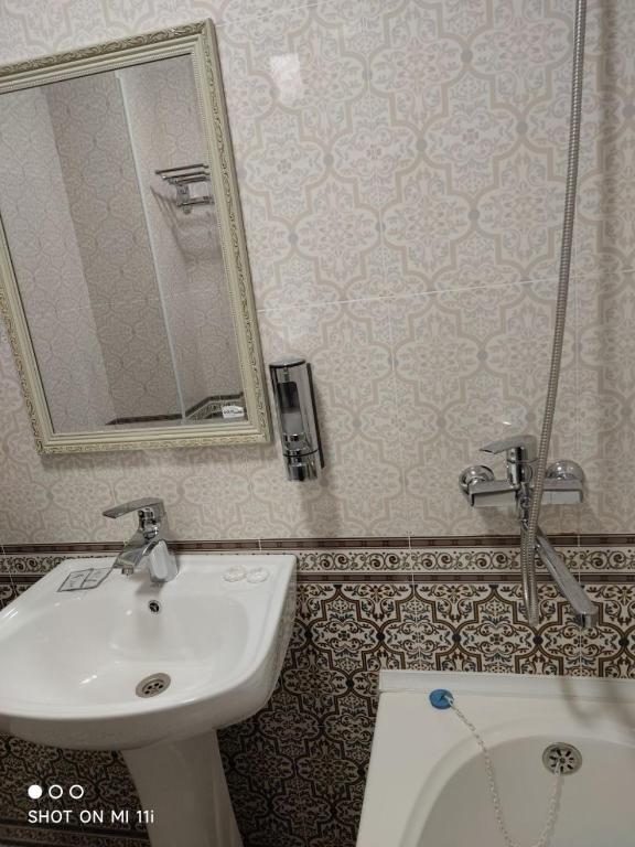 Oybinoq Hotel