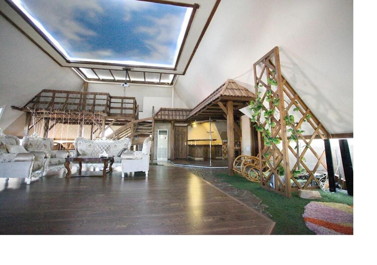 Lasfera Luxury Mehmonxonasi