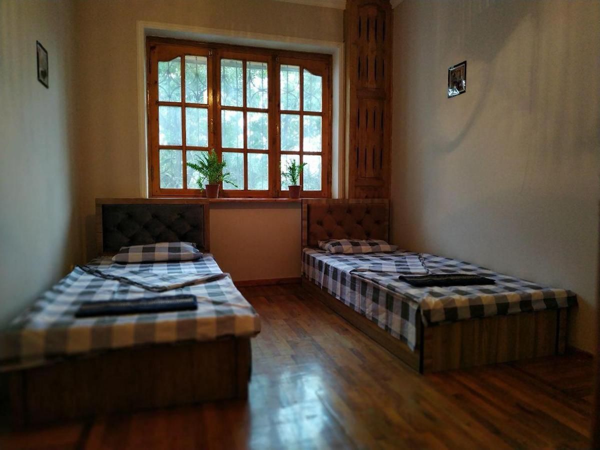 Park Bobur Apt 5x Guest House