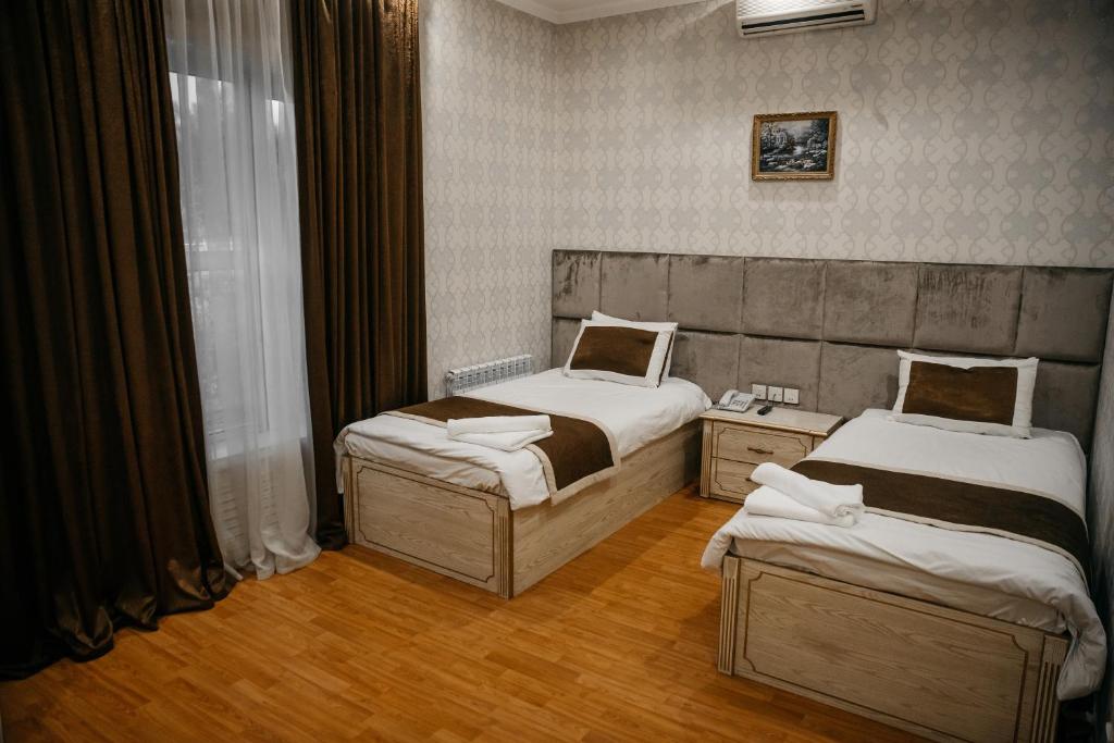 Shahlo Hotel