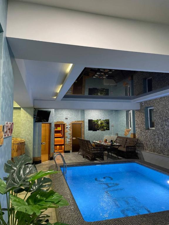 Life Hotel