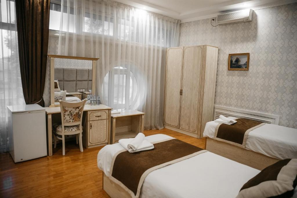 Shahlo Hotel