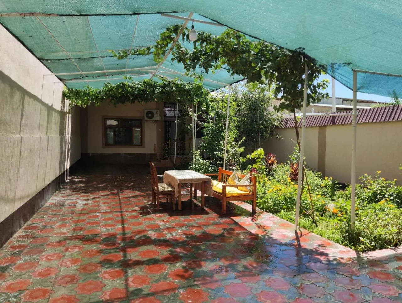 Leyla Guest House