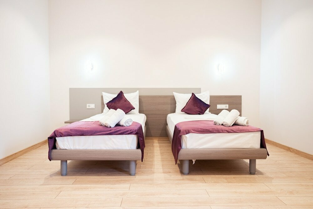 5 Wood Hotel & Spa