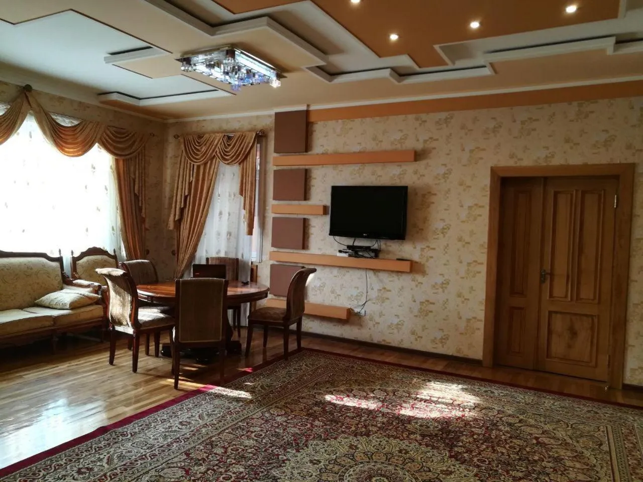 Archa Hotel