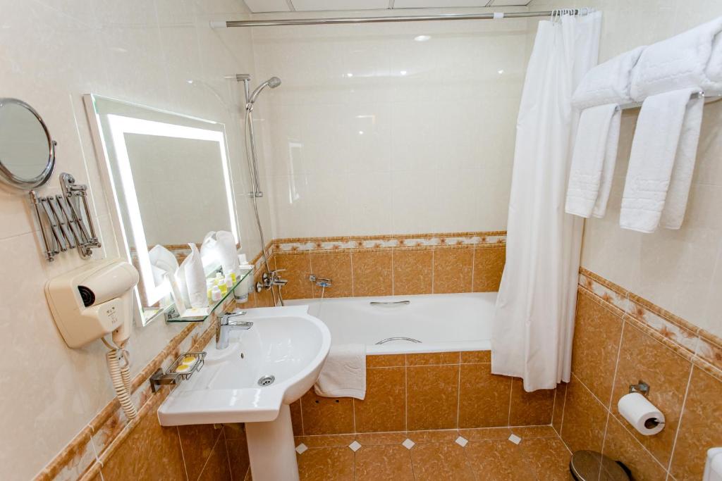 Hotel Grand Samarkand Superior - A