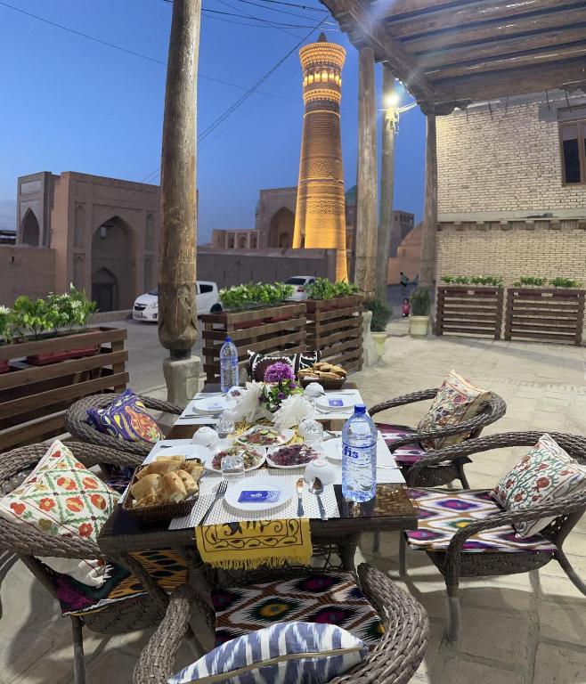 Suzani Art National House