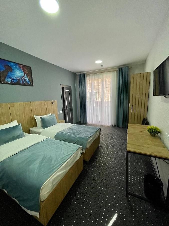 Bobur Hotel