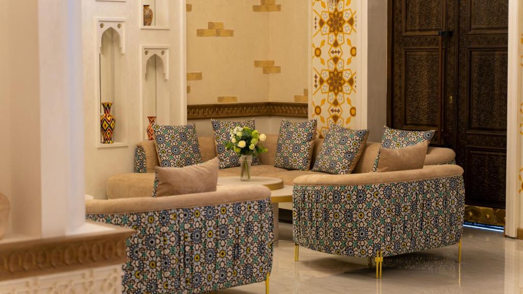 Kohinur Plaza Hotel & Spa