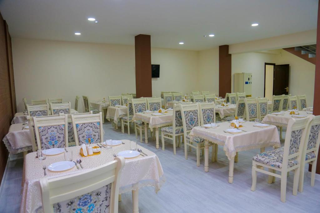 Hotel Globus Avenue