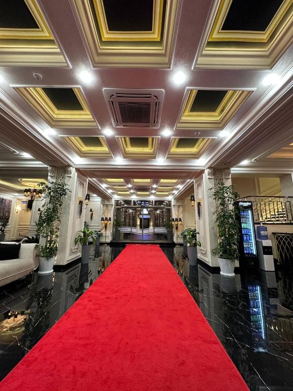 East Star Hotel