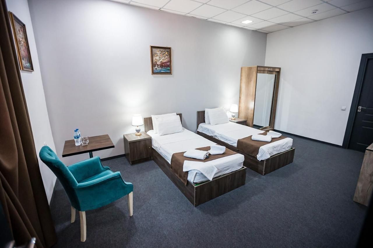 Triangle Hotel