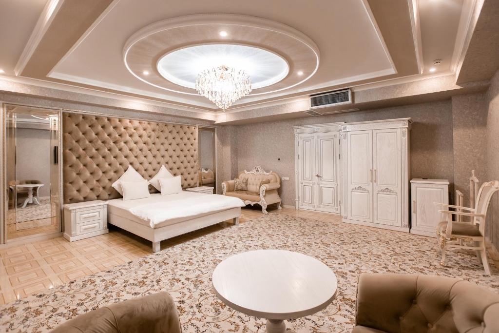 Oydin Plaza Hotel