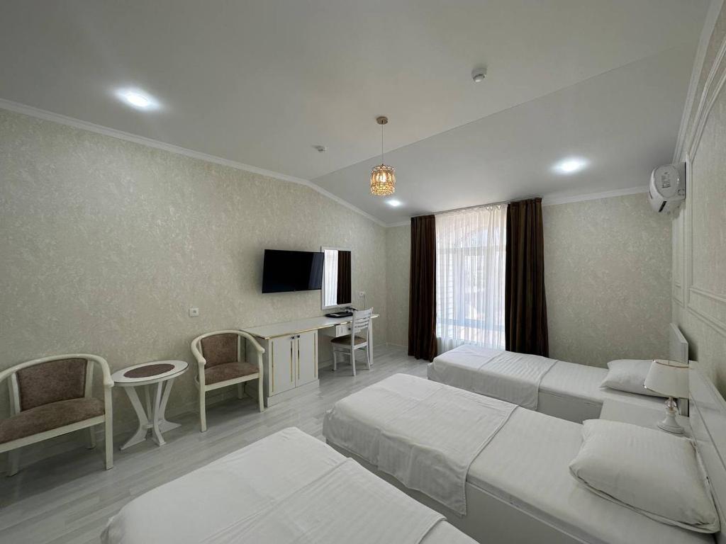 Ideal Hotel