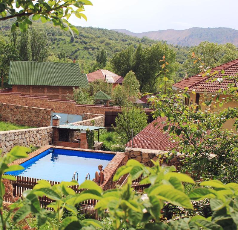Chimgan Apple Garden