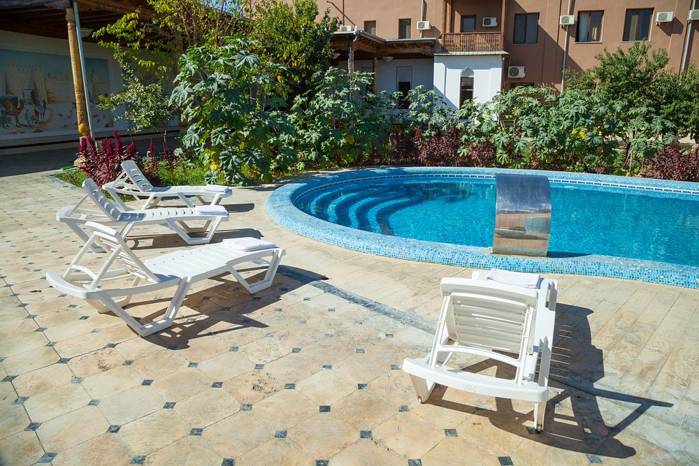 Avicenna Hotel