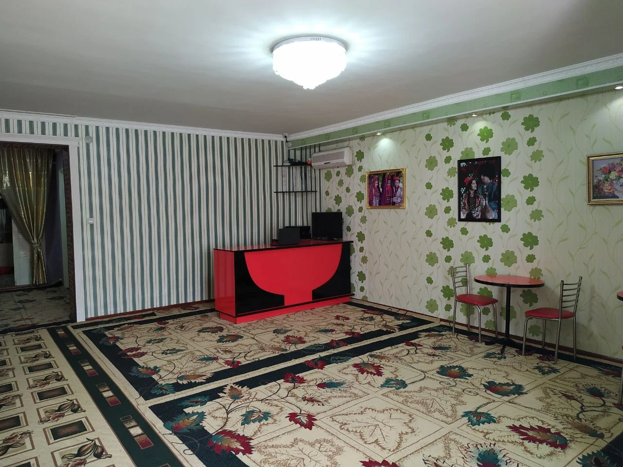 Family Guest House Friends-J