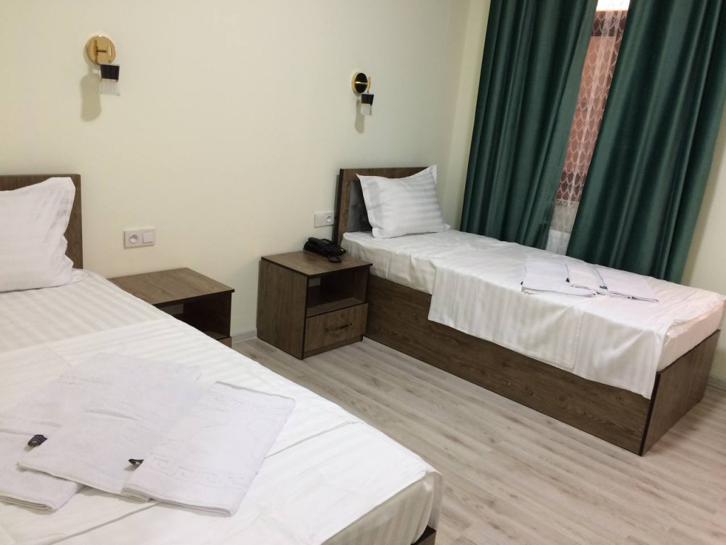 Usmon Khuja Hotel