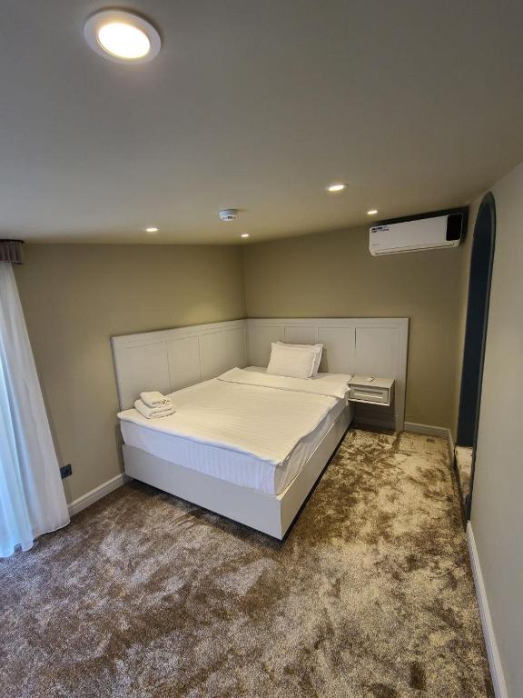 Bravo Hotel