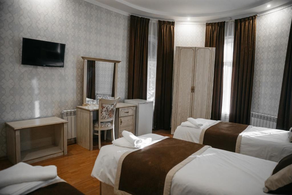 Shahlo Hotel